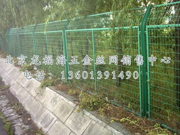带边框护栏网-10